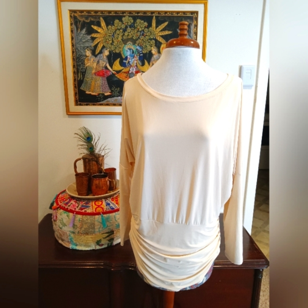 Express Relaxed Tee Neutral Bone Top Ruched Waistline sz M